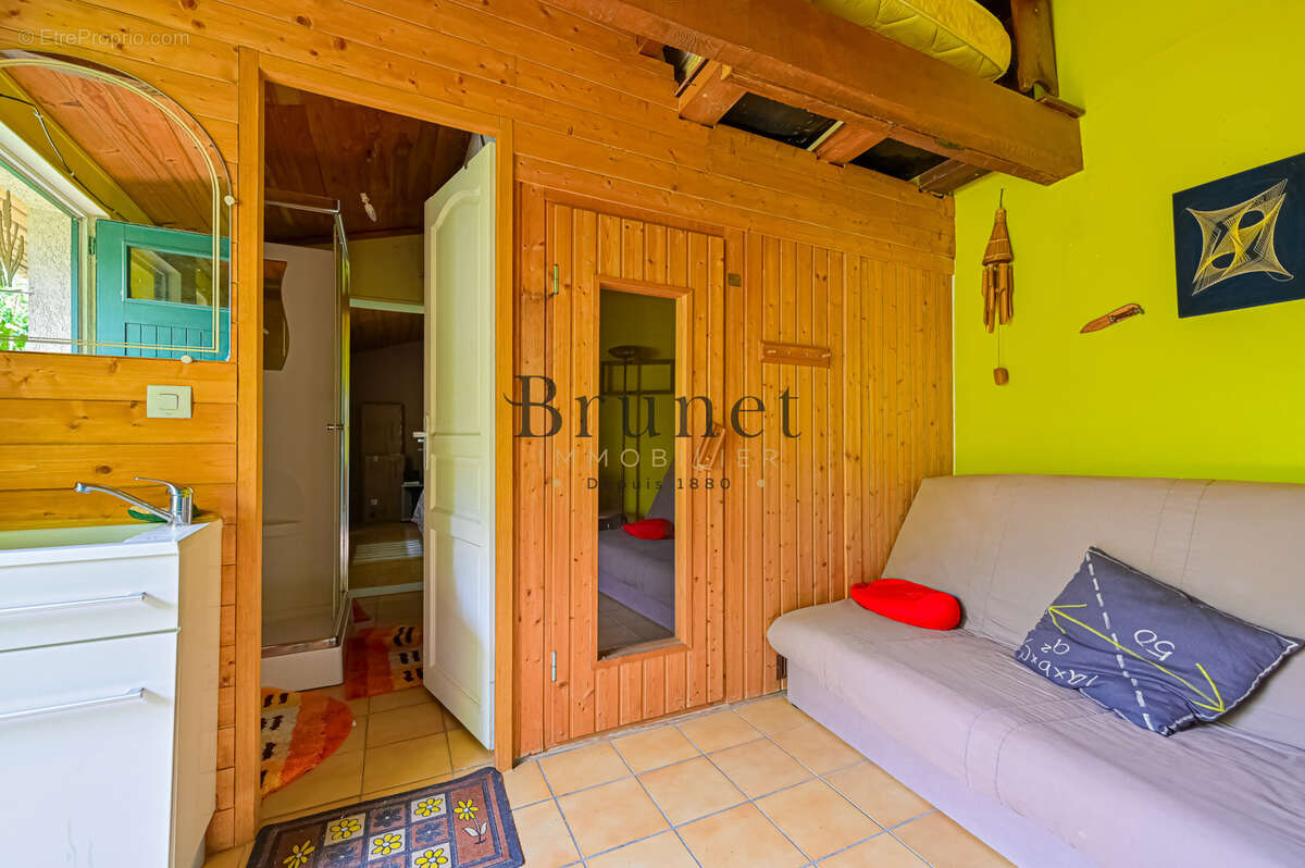 Le Parc, emplacement très recherché pour cette maison avec beaucoup de charme - photo 15