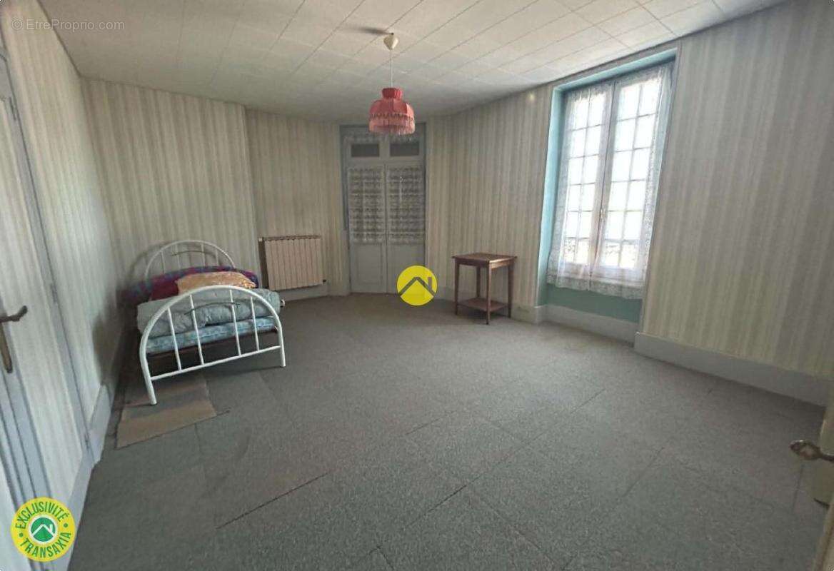 2 maisons avec garage et jardin - photo 7