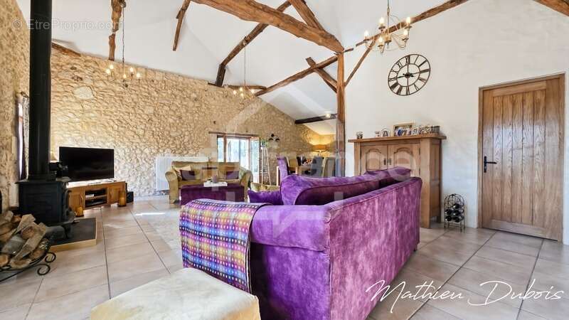 Grange en pierre rénovée avec piscine, 4 chambres, au cœur de la nature en Dordogne - photo 11