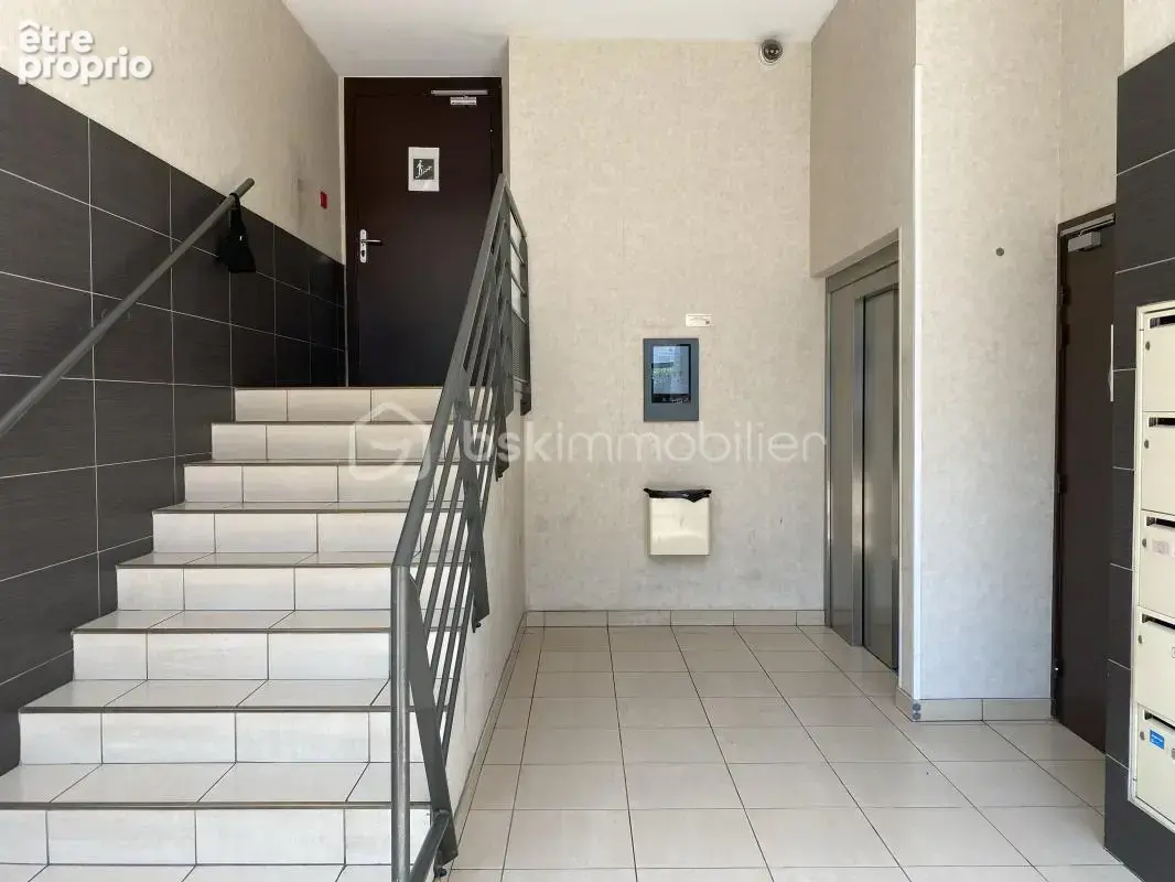 Appartement 1 chambre - Grand Balcon - Parking et Piscine - photo 8