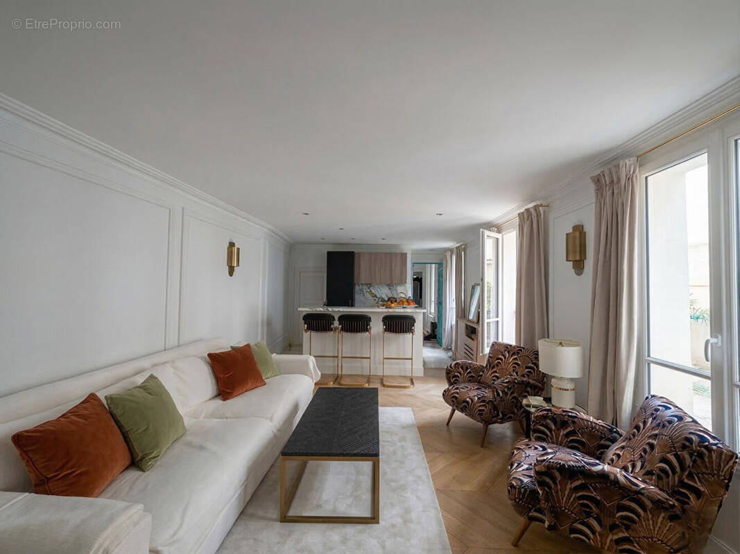 Appartement à PARIS-6E