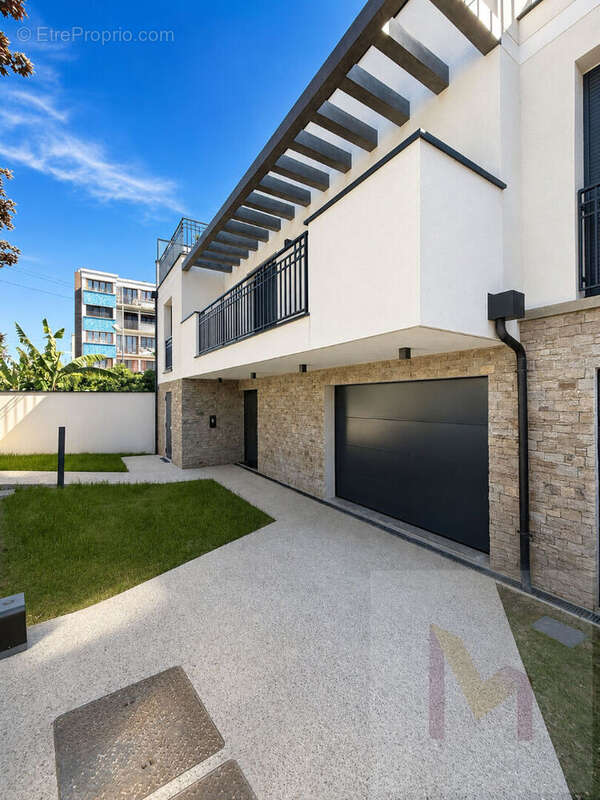 Appartement à NEUILLY-SUR-MARNE