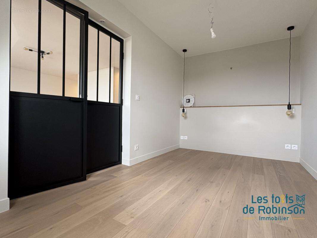 Appartement à LE PLESSIS-ROBINSON