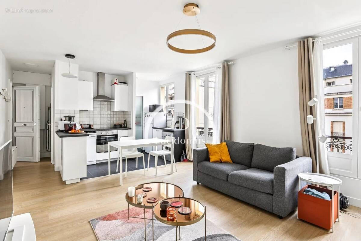 Appartement à PARIS-6E