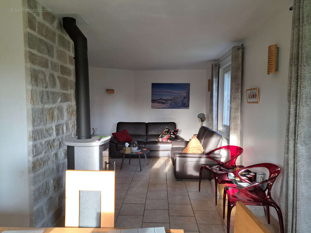 Maison à LE CHAMBON-SUR-LIGNON