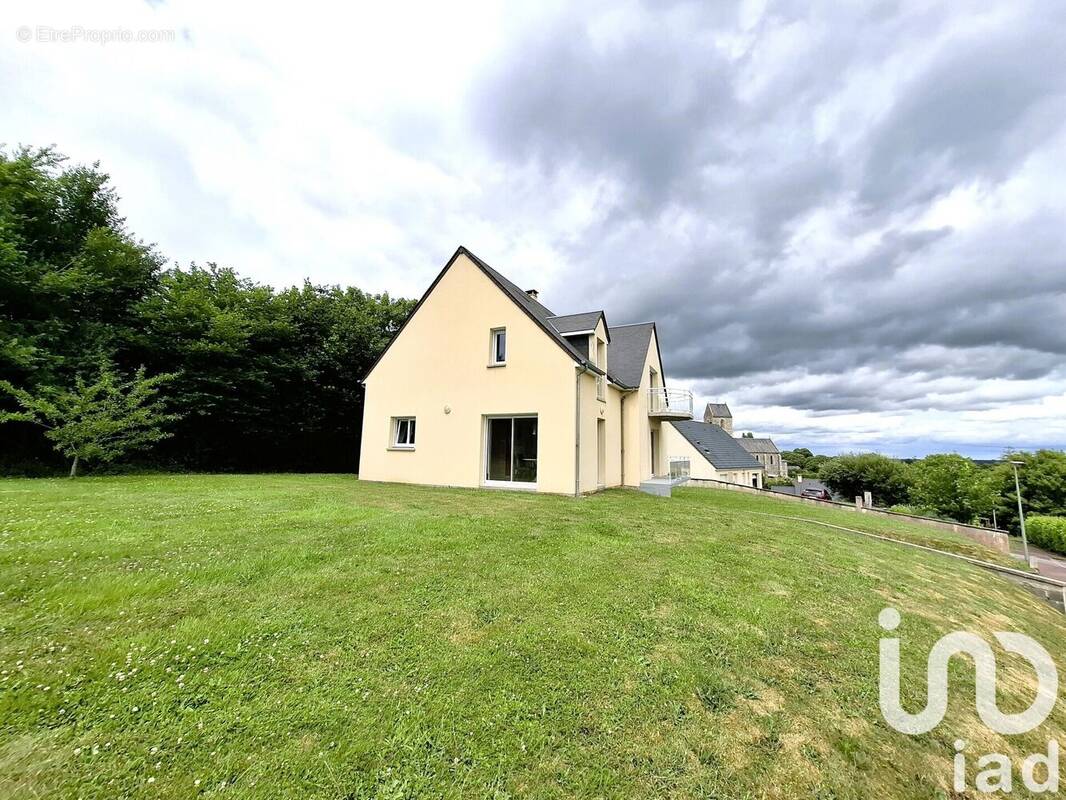 Photo 1 - Maison à FEUGERES