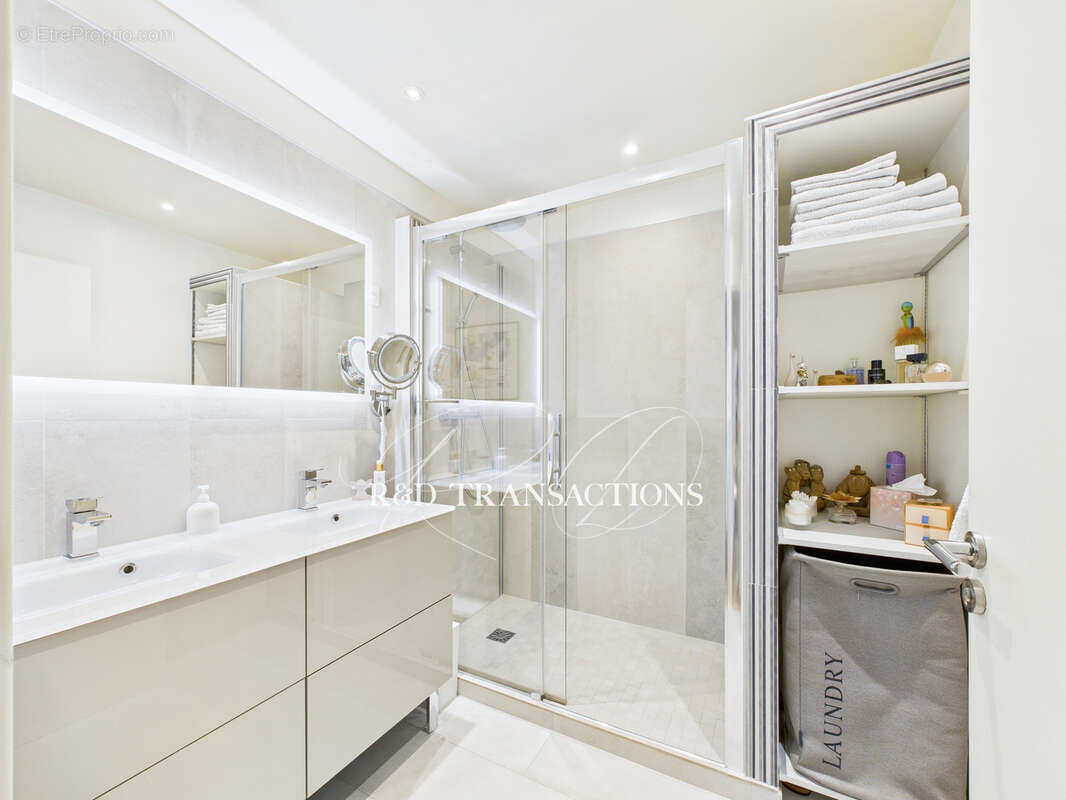 Appartement à SURESNES