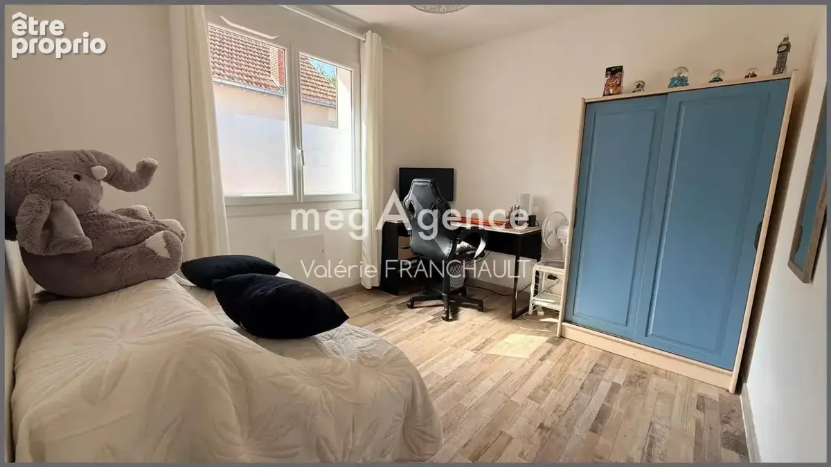 Luçon centre, maison familiale de 140M2 environ avec 5 chambres, jardin et garage - photo 5