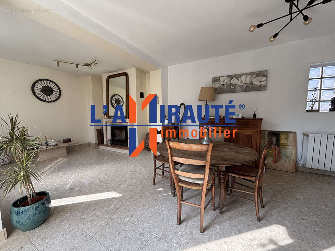 Maison à SARTROUVILLE