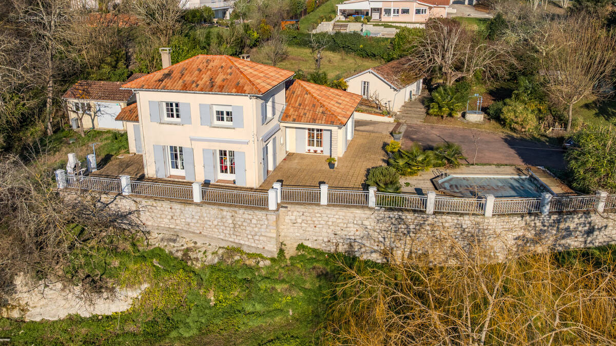 Maison à VILLENEUVE-SUR-LOT