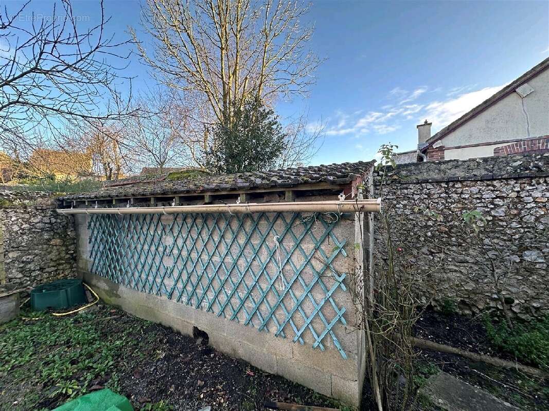 Maison à CHATEAUNEUF-EN-THYMERAIS