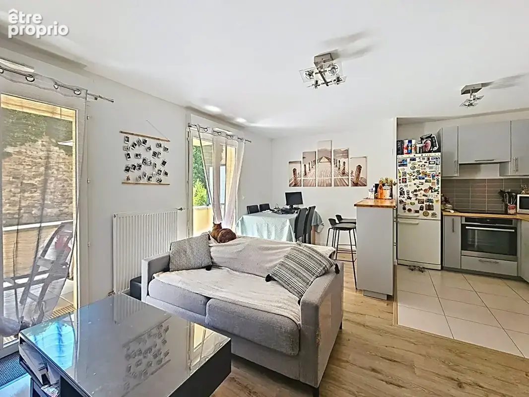 À vendre  montlhéry centre-ville  appartement 3 pièces  terrasse  2 parkings  résidence récente 2019 - photo 2