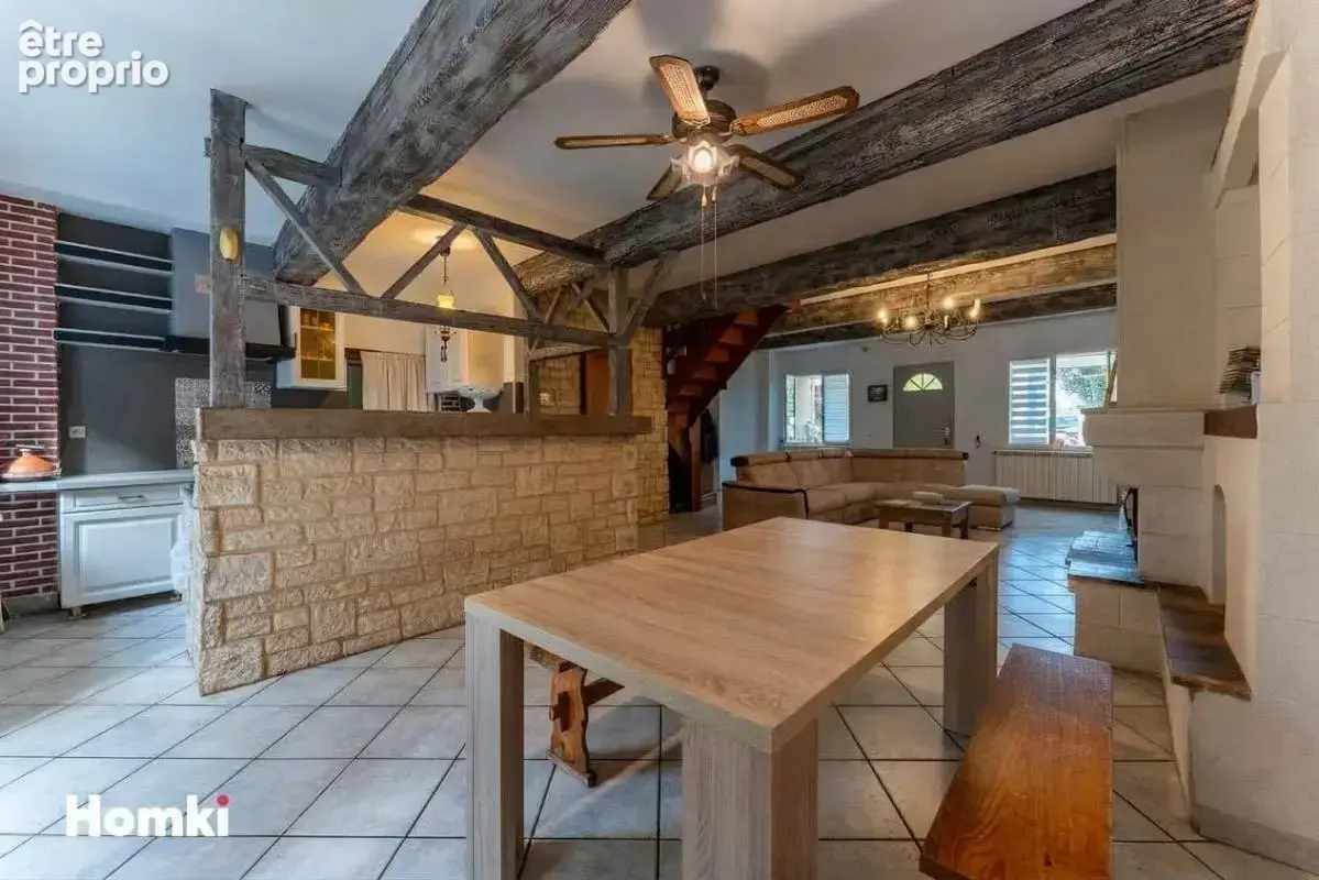 Maison/Villa T6 de 166 m² à Raphèle les Arles 13280 - photo 4