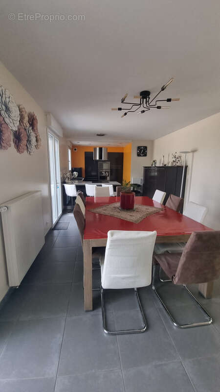 Maison à LA POUEZE