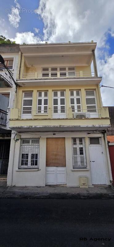 Maison à FORT-DE-FRANCE