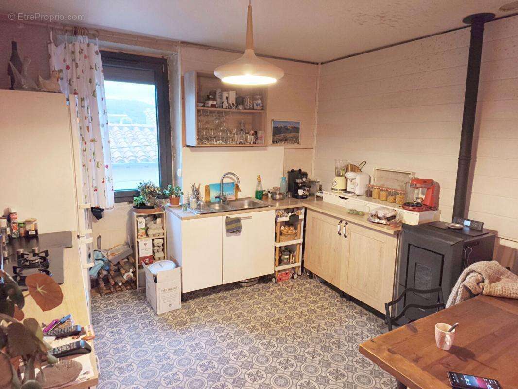 Appartement à SAINT-LAURENT-DE-CERDANS