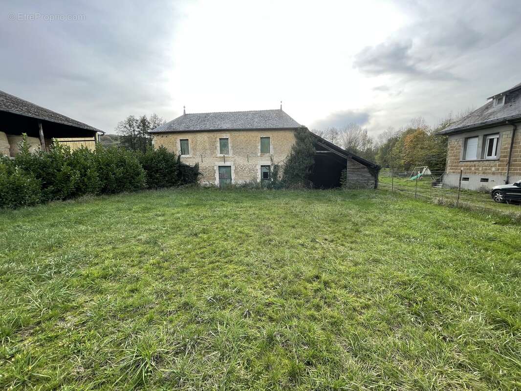 Maison à POIX-TERRON