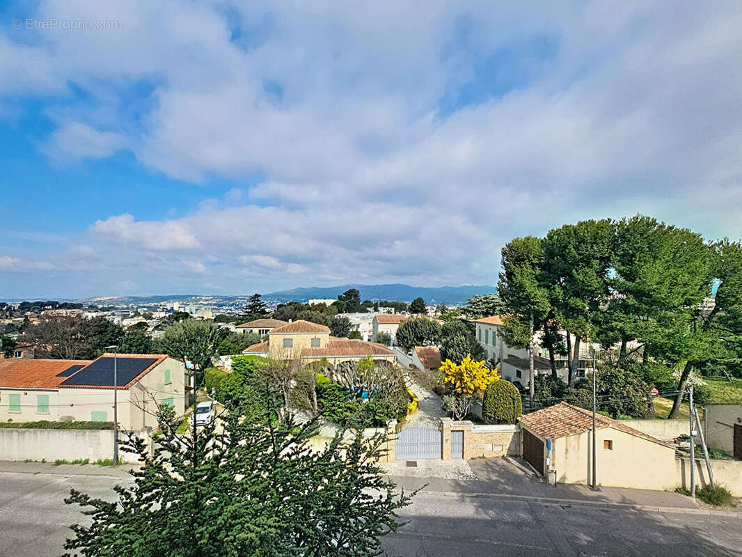 Appartement à MARSEILLE-12E