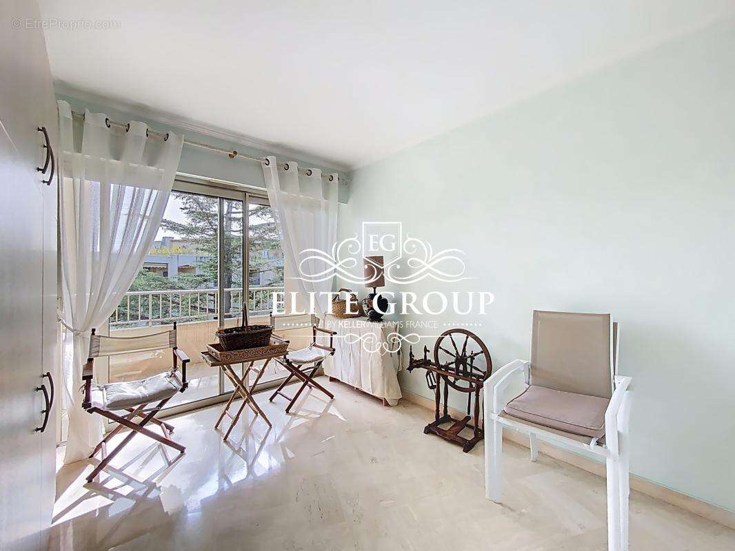 Appartement à LE CANNET
