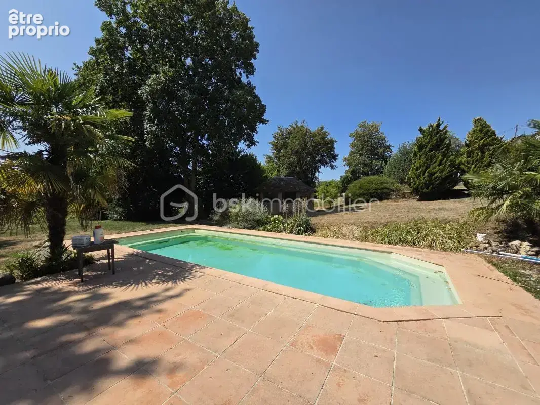 Magnifique Corps de ferme de 222m³ avec piscine et dépendances - photo 21