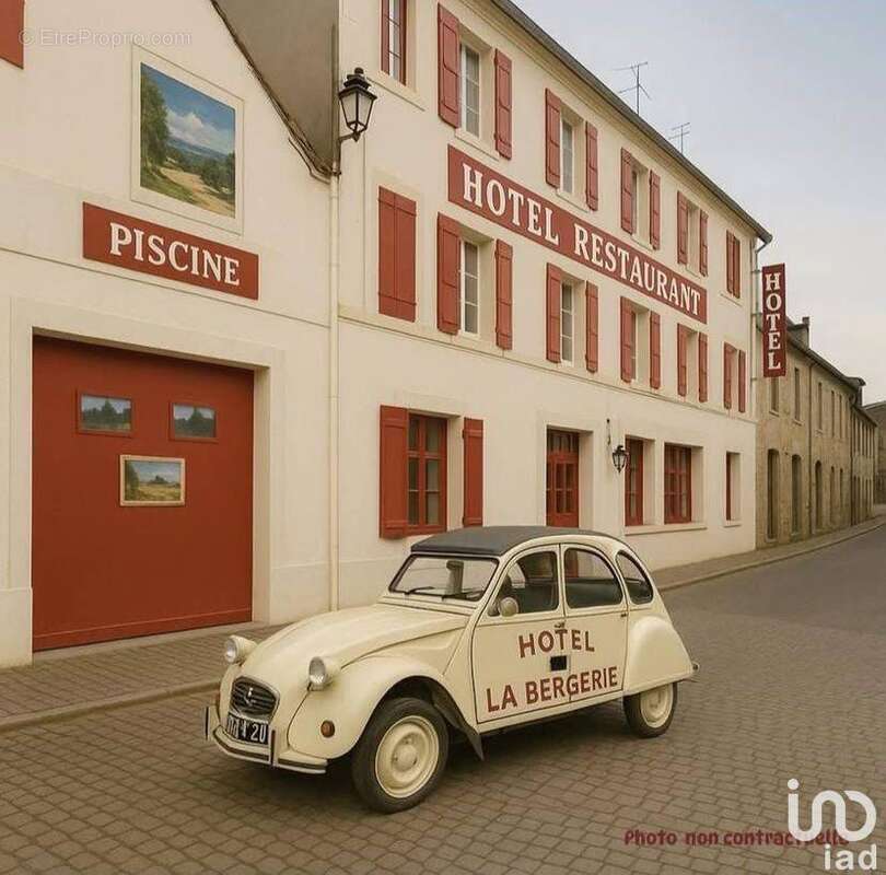 Photo 6 - Commerce à SEVERAC-LE-CHATEAU
