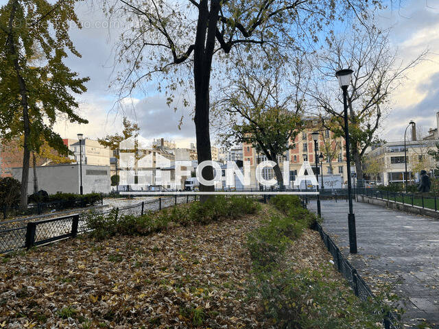 Parking à PARIS-10E