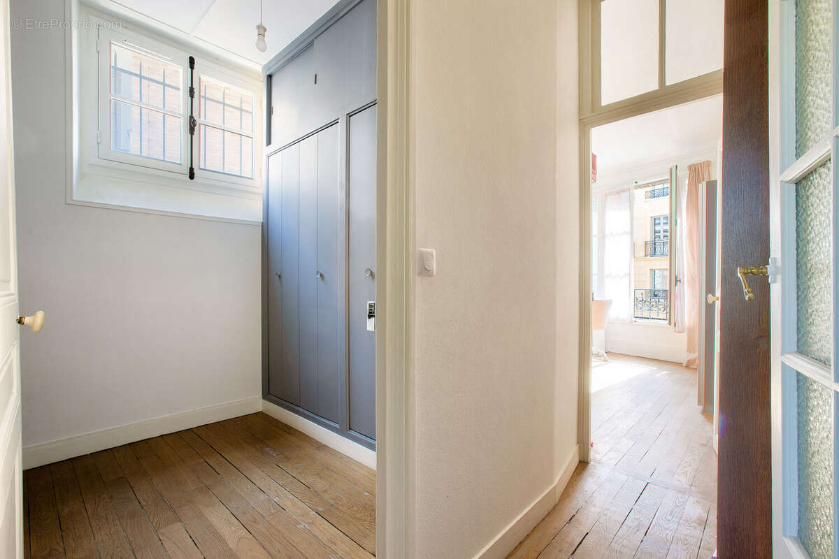 Photo 7 - Appartement à VERSAILLES