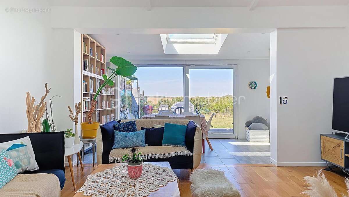 Maison à BRIE-COMTE-ROBERT