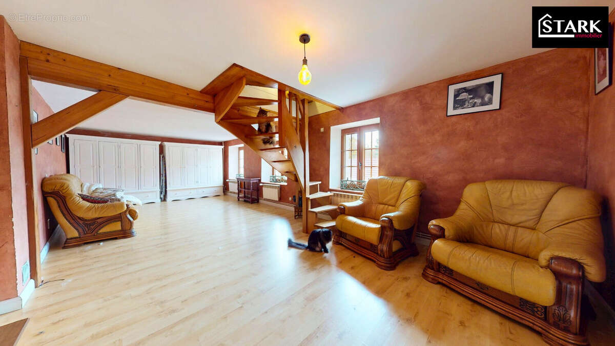 Maison à AUXELLES-HAUT