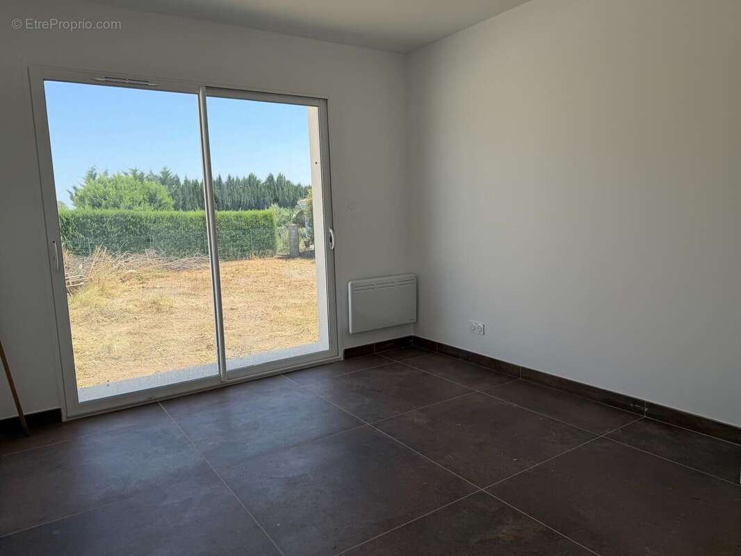 Maison 149 m² à Saint-Martin-Petit  - photo 6