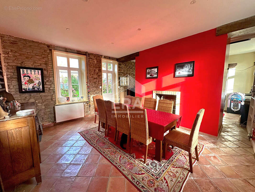 Maison à SAINT-MARTIN-BOULOGNE