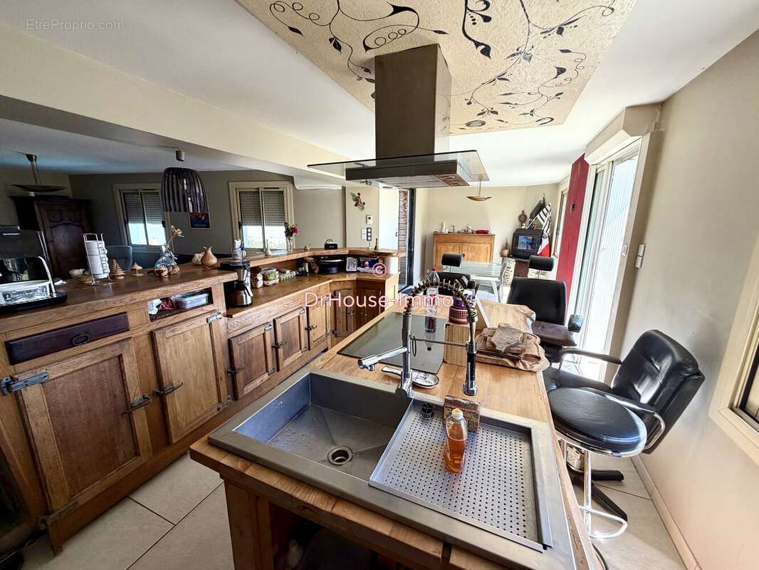 Maison 148 m² à Donzenac  - photo 23