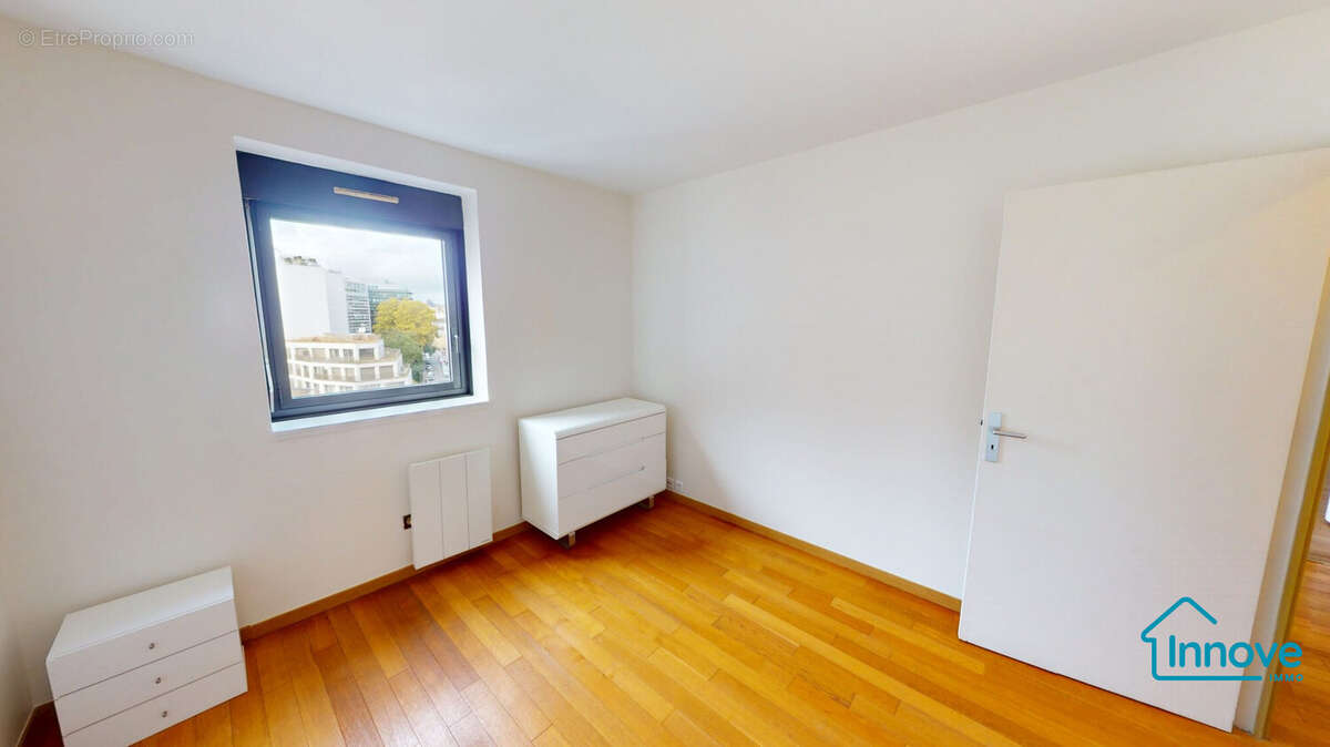 Appartement à PARIS-14E