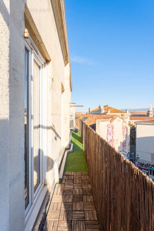 Appartement à MARSEILLE-6E