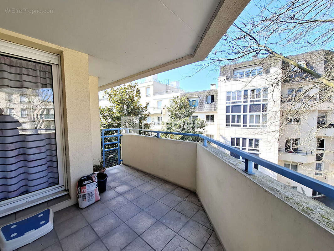 Centre ville, beau 3 pièces avec balcon BOX et cave - photo 4