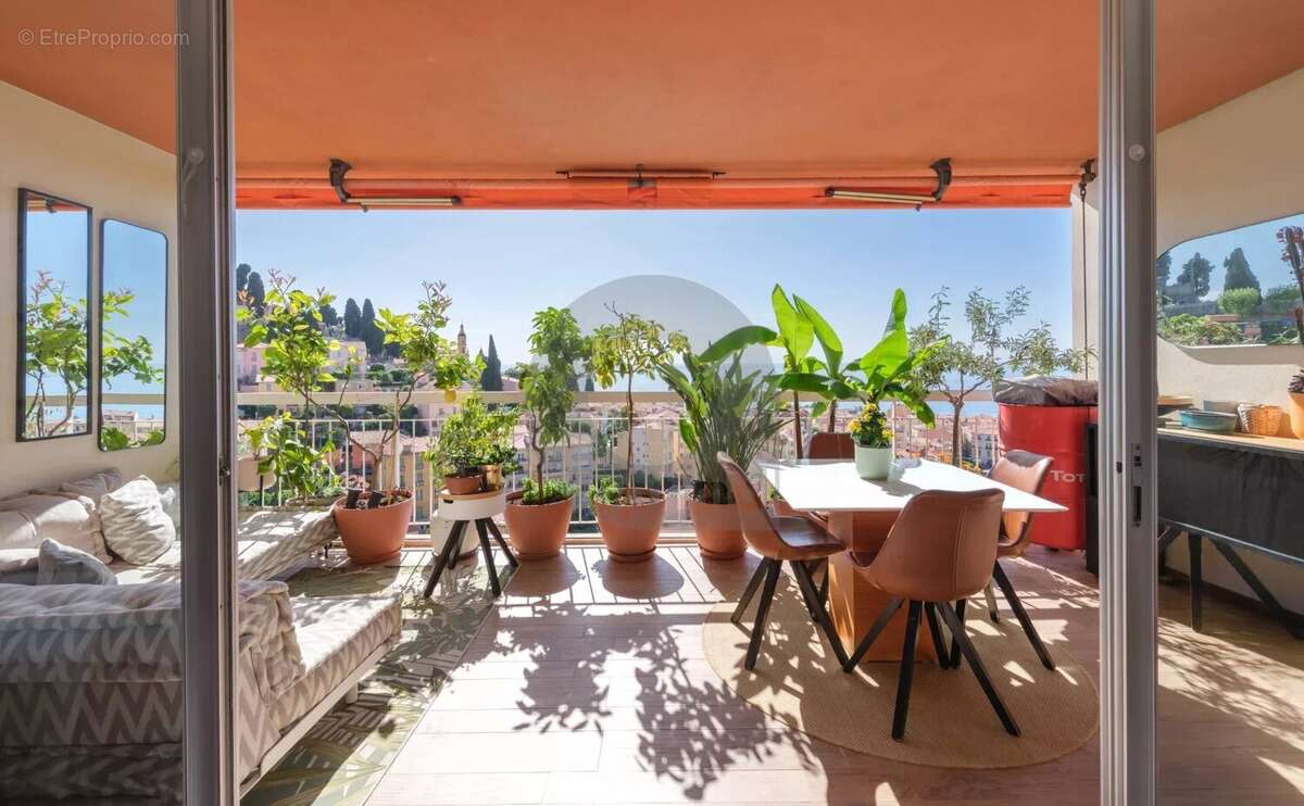 Appartement à MENTON