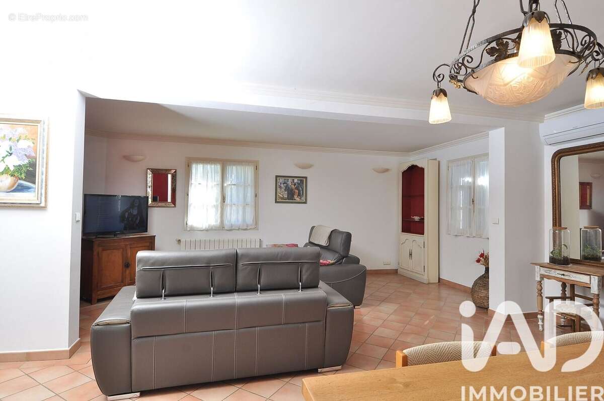 Photo 7 - Maison à CLARENSAC