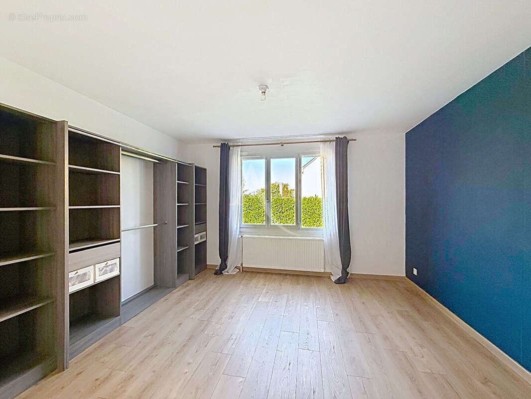 Maison familiale de 4 chambres situées à VILLEMOISAN. - photo 6