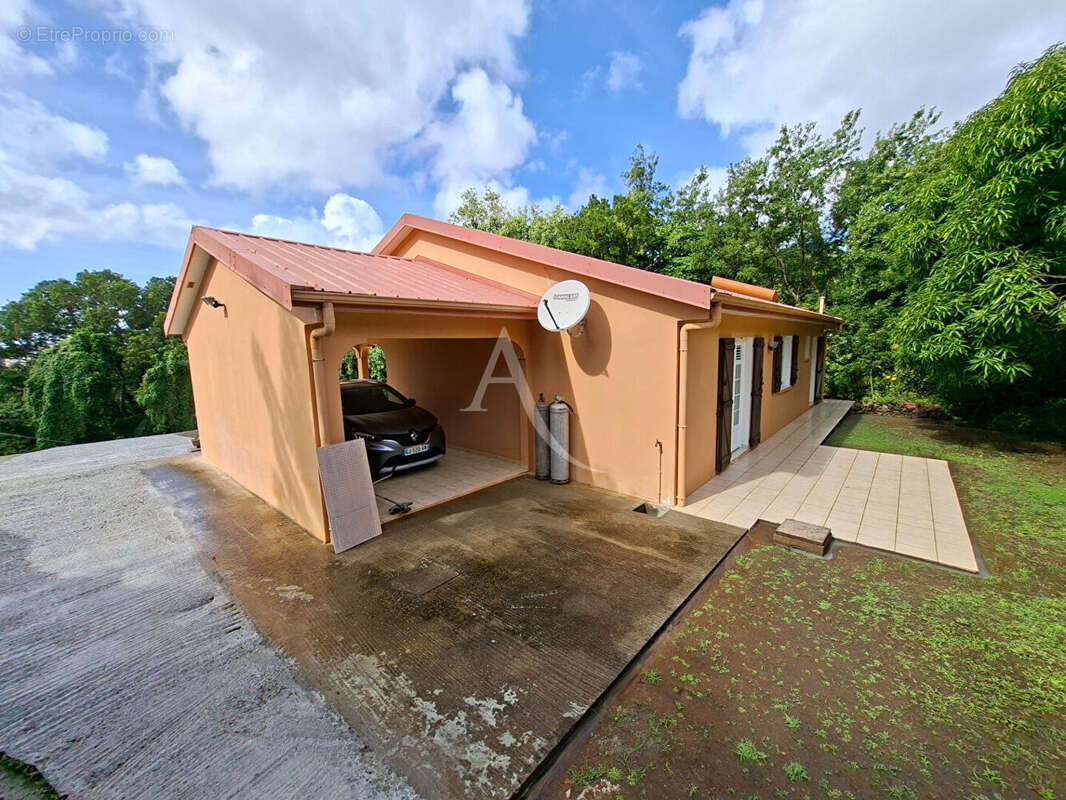 Maison à SCHOELCHER