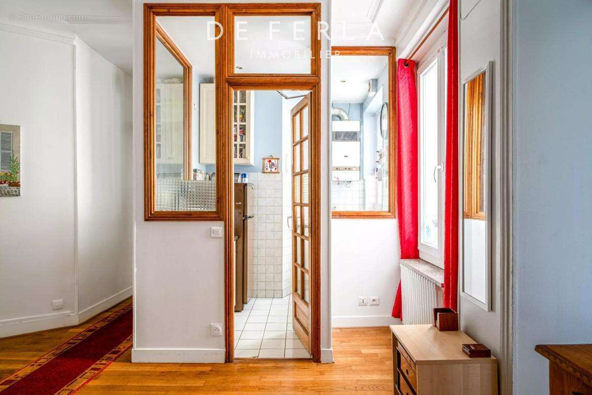 Appartement à PARIS-7E