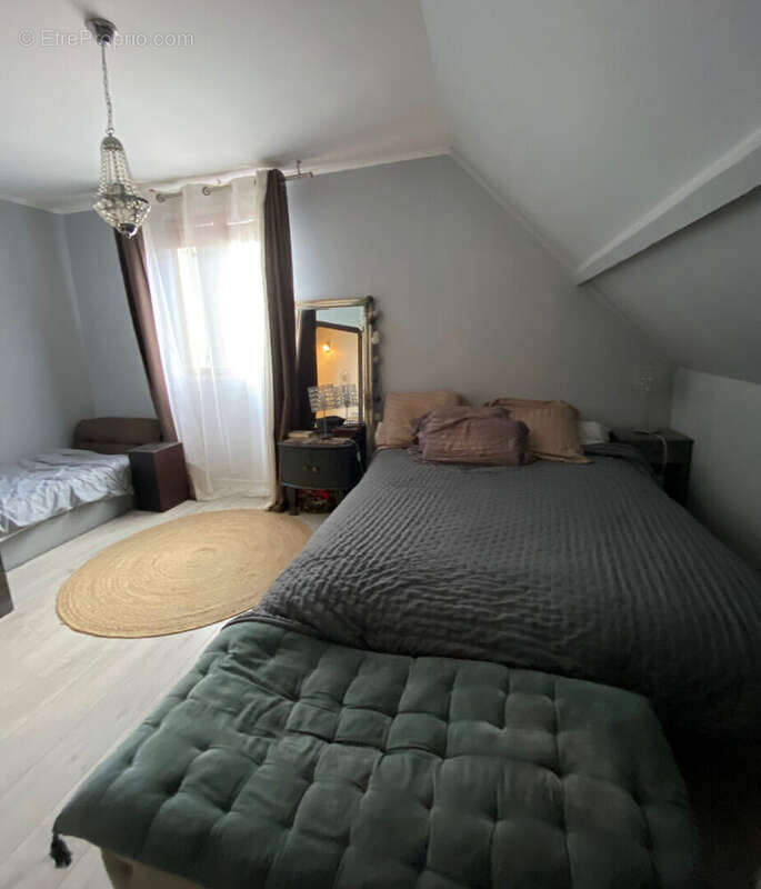 Maison à BOURGUIGNON-SOUS-COUCY