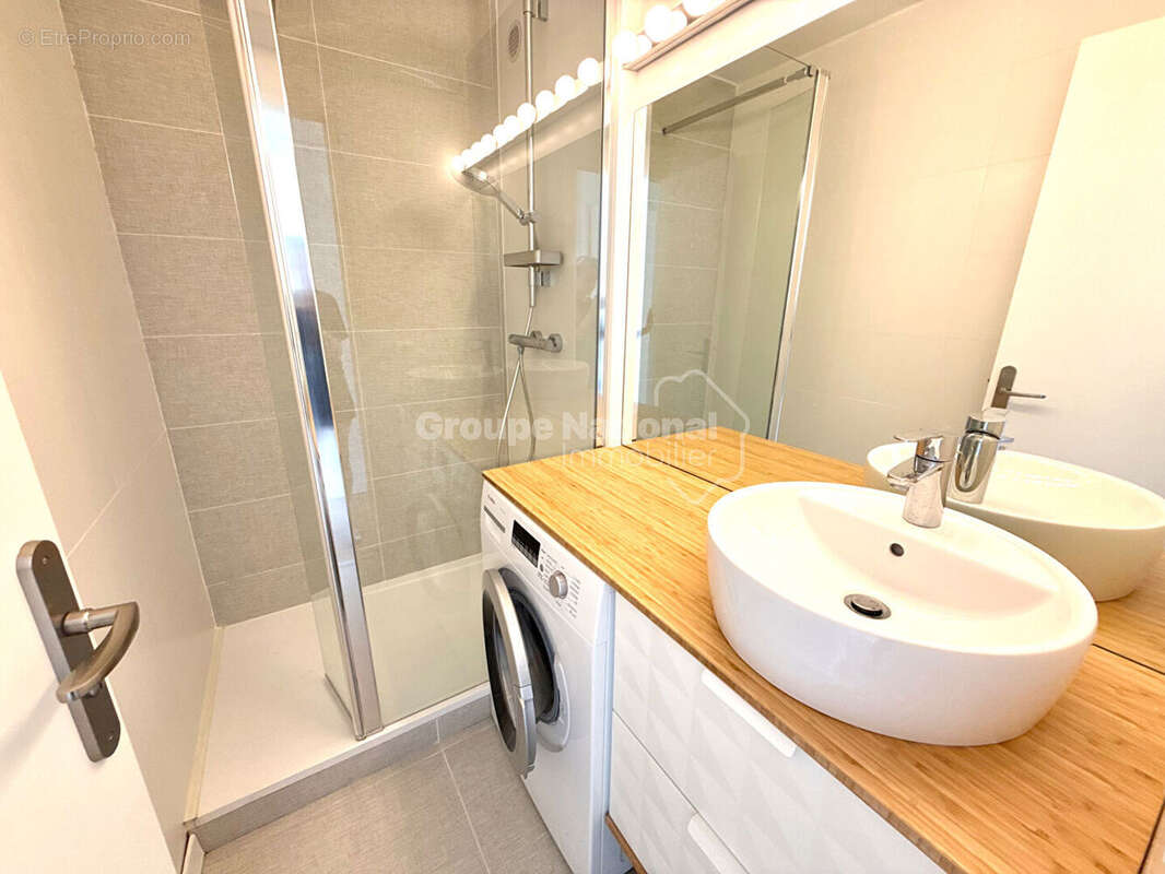Appartement P2 vue jardins et bateaux + place parking - photo 6