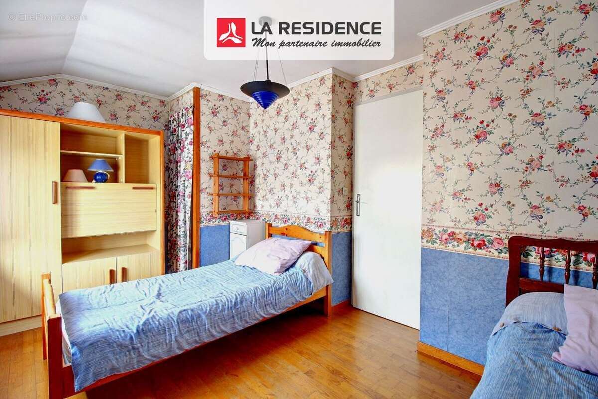 Maison à SAINT-ETIENNE-DU-ROUVRAY