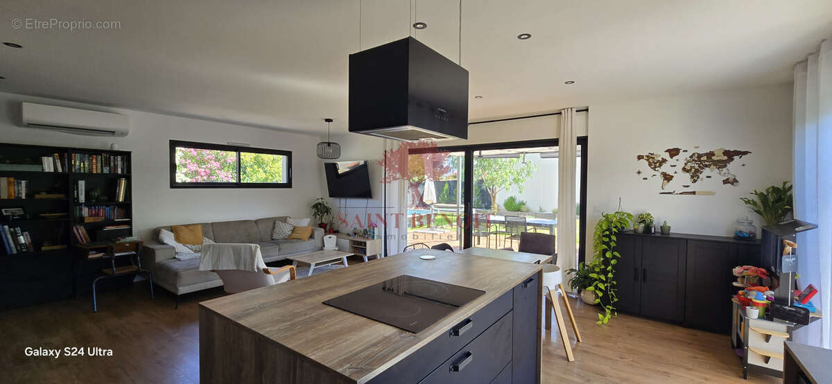 A VENDRE - A SAINT DREZERY - VILLA RECENTE de TYPE T5 de 110m2 avec garage jardin et piscine - photo 9