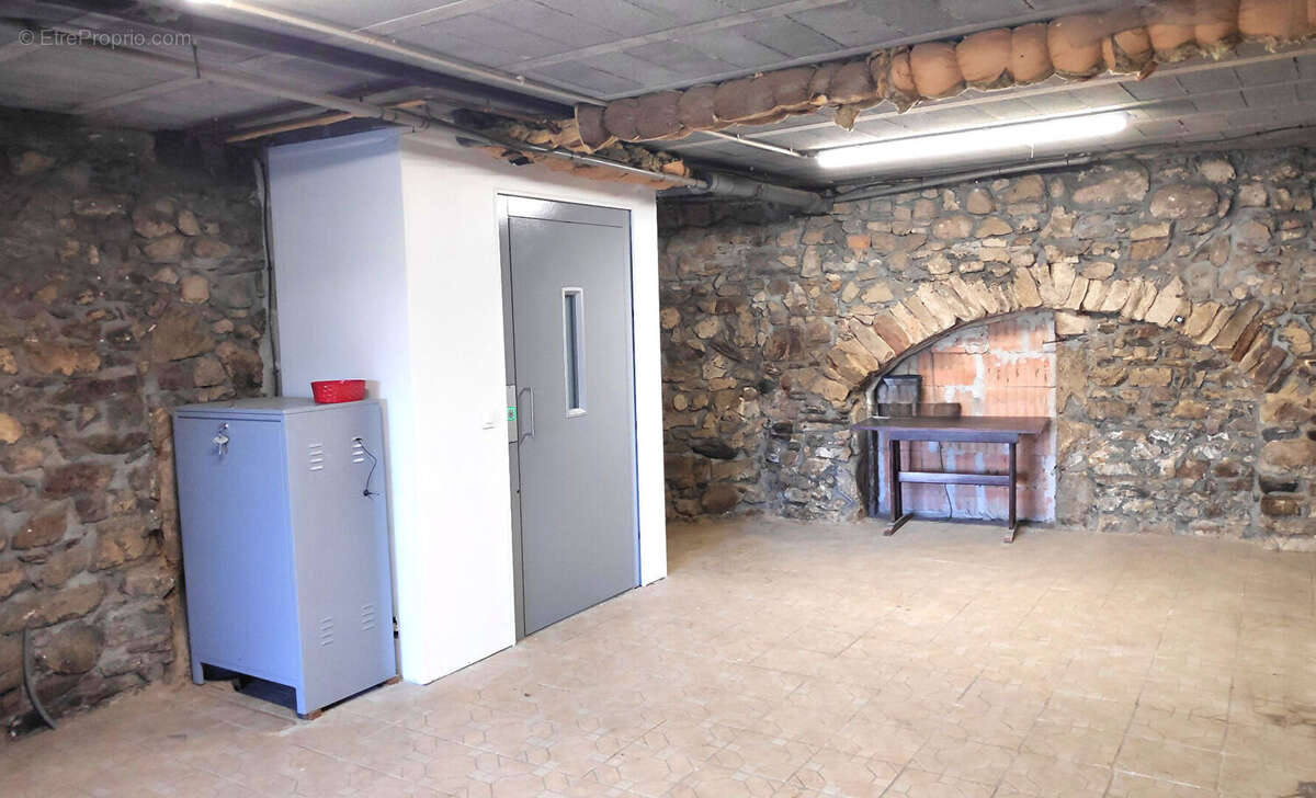 Maison à SAINT-ANDEOL-LE-CHATEAU