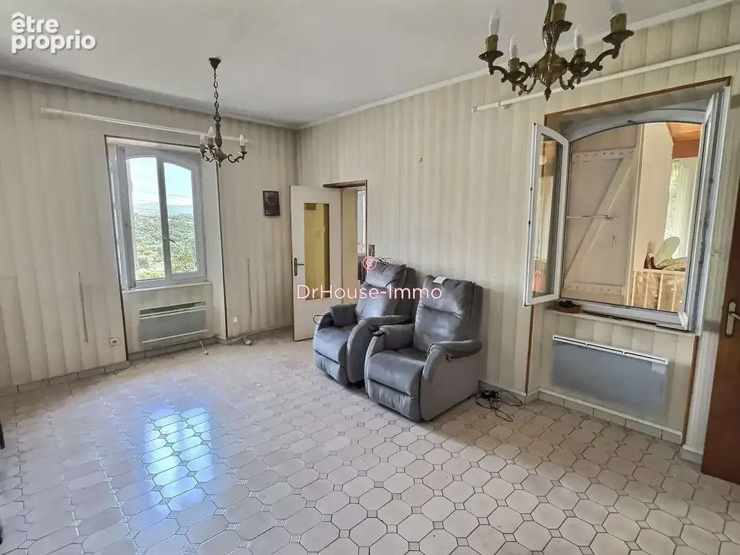 Maison 84 m² à Aubenas  - photo 6