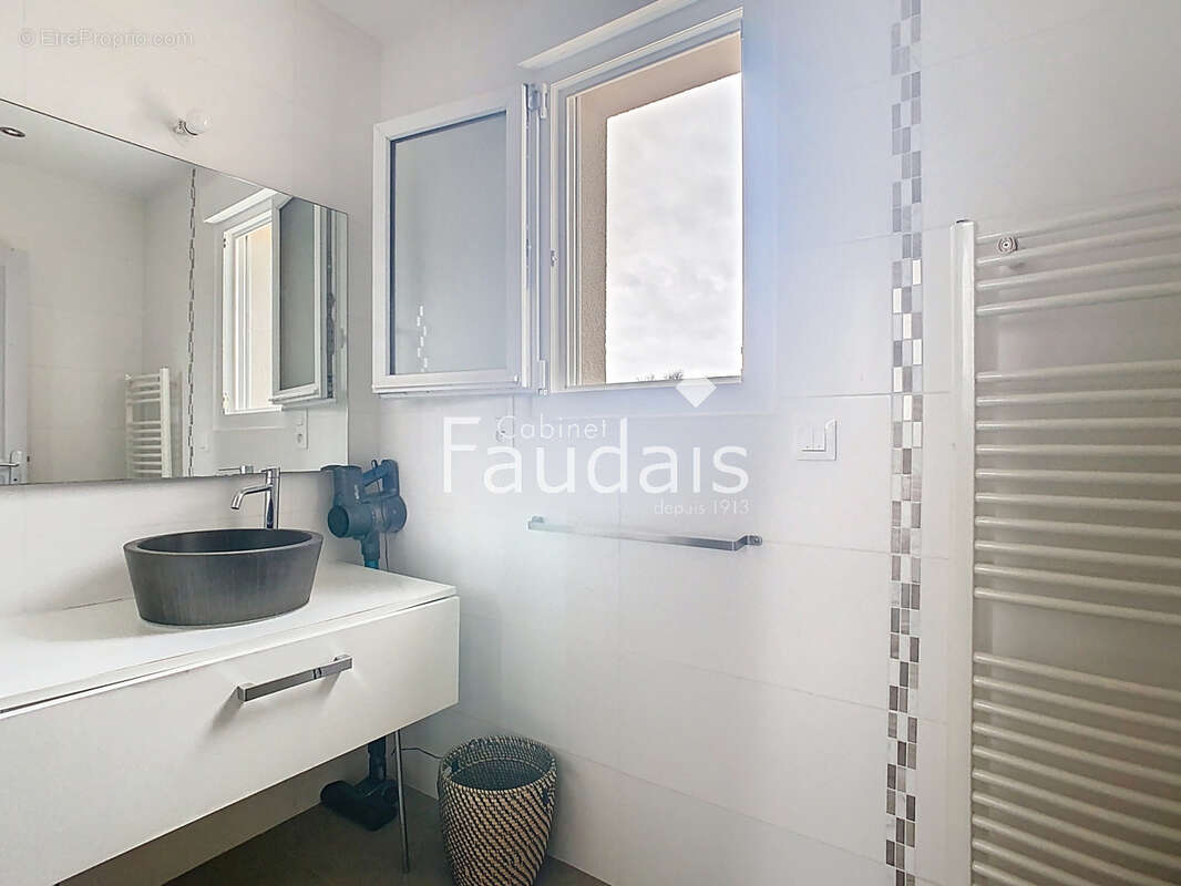 Appartement à BARNEVILLE-CARTERET
