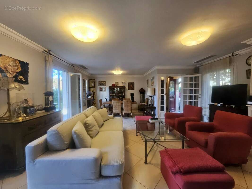 Appartement à LE CANNET