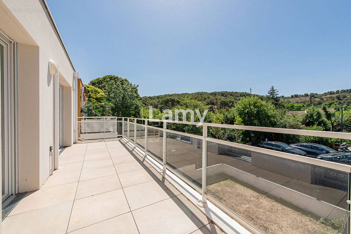 Appartement à SEPTEMES-LES-VALLONS