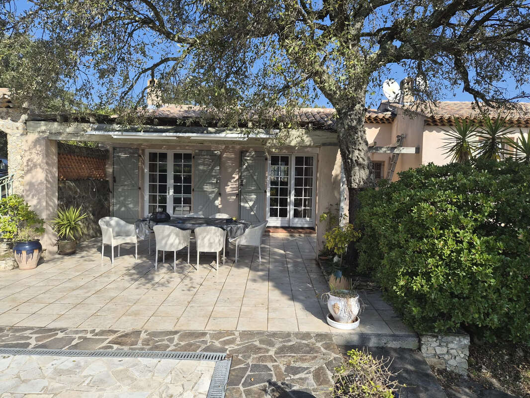 Maison à PLAN-DE-LA-TOUR